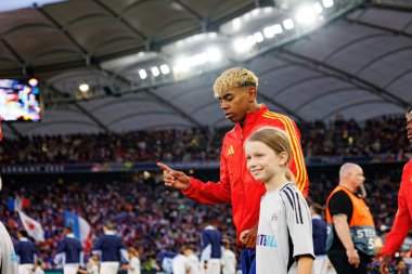 Lamine Yamal, İspanya ve Fransa milli takımları arasında oynanan 2025 UEFA Uluslar Ligi yarı final maçında görüldü (Maciej Rogowski)