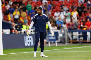 Mike Maignan, İspanya ve Fransa milli takımları arasında oynanan 2025 UEFA Uluslar Ligi yarı final maçında görüldü (Maciej Rogowski)