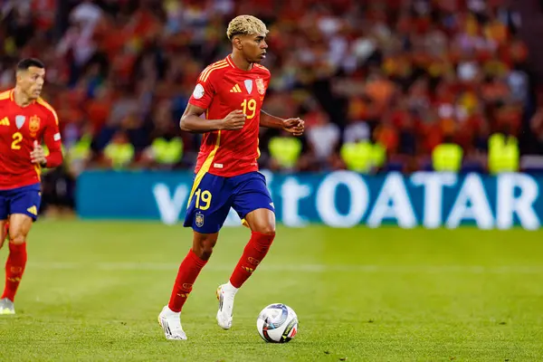 Lamine Yamal, İspanya ve Fransa milli takımları arasında oynanan 2025 UEFA Uluslar Ligi yarı final maçında görüldü (Maciej Rogowski)