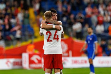 Mateusz Skrzypczak ve Jakub Moder, Polonya ve Moldova milli takımları arasında oynanan uluslararası dostluk maçı sırasında görüldü (Maciej Rogowski)