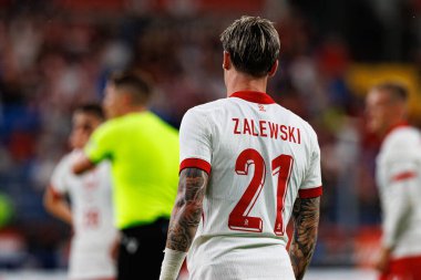 Nicola Zalewski, Polonya ve Moldova milli takımları arasında oynanan uluslararası dostluk maçı sırasında görüldü (Maciej Rogowski))