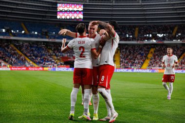 Polonya milli takımları ile Moldova (Maciej Rogowski) arasında oynanan uluslararası dostluk maçında Polonyalı oyuncular Matty Cash 'ten gol üstüne gol atarken görüldü (Maciej Rogowski)