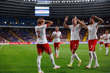 Matty Cash, Polonya ve Moldova milli takımları arasında oynanan uluslararası dostluk maçında attığı golün ardından kutlama yaparken görülüyor (Maciej Rogowski))