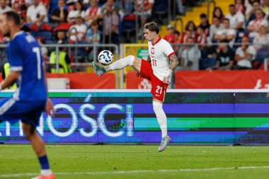 Nicola Zalewski, Polonya ve Moldova milli takımları arasında oynanan uluslararası dostluk maçı sırasında görüldü (Maciej Rogowski))