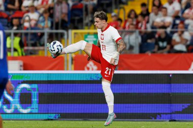 Nicola Zalewski, Polonya ve Moldova milli takımları arasında oynanan uluslararası dostluk maçı sırasında görüldü (Maciej Rogowski))