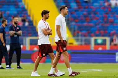 Bartosz Bereszynski ve Jan Bednarek, Polonya ve Moldova milli takımları arasında oynanan uluslararası dostluk maçı sırasında görüldü (Maciej Rogowski)