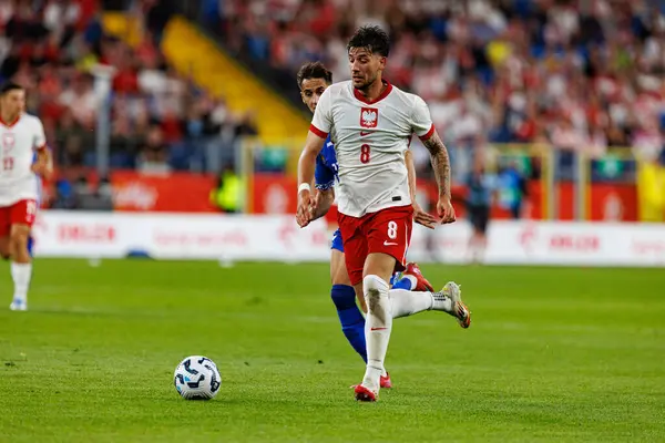 Jakub Moder, Polonya ve Moldova milli takımları arasında oynanan uluslararası dostluk maçı sırasında görüldü (Maciej Rogowski)