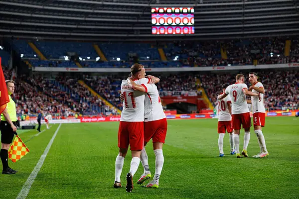 Matty Cash ve Kamil Grosicki, Polonya milli takımları ile Moldova (Maciej Rogowski)