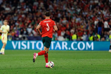 Ruben Dias, UEFA Uluslar Ligi 2025 final maçında Portekiz ve İspanya milli takımları arasında görüldü (Maciej Rogowski)