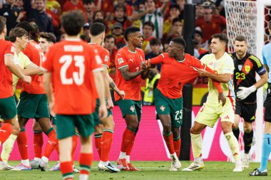 Nelson Semedo ve Nuno Mendes, UEFA Uluslar Ligi 2025 final maçında Portekiz ve İspanya milli takımları arasında görüldü (Maciej Rogowski)