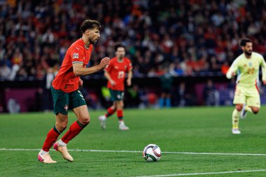 Ruben Dias, UEFA Uluslar Ligi 2025 final maçında Portekiz ve İspanya milli takımları arasında görüldü (Maciej Rogowski)