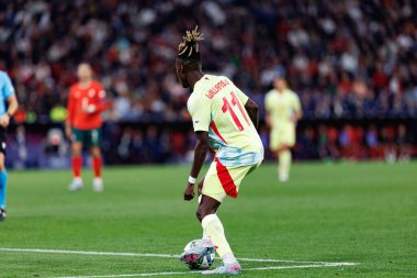 Nico Williams, UEFA Uluslar Ligi 2025 final maçında Portekiz ve İspanya milli takımları arasında görüldü (Maciej Rogowski)