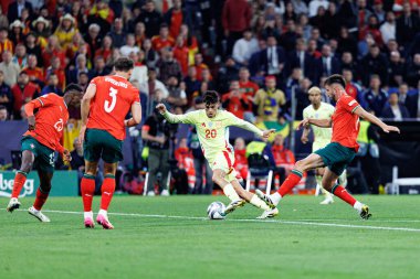 Portekiz ve İspanya milli takımları arasında oynanan 2025 UEFA Uluslar Ligi final maçında Pedri ve Goncalo Inacio görüldü (Maciej Rogowski)