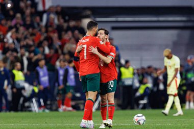 Cristiano Ronaldo ve Bernardo Silva, UEFA Uluslar Ligi 2025 final maçında UEFA Uluslar Ligi 2025 final maçında UEFA Uluslar Ligi 2025 final maçında Portekiz ve İspanya milli takımları (Maciej Rogowski) arasında gol attıktan sonra kutlama yaparken görüldü.