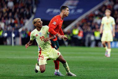 Lamine Yamal ve Cristiano Ronaldo, UEFA Uluslar Ligi 2025 final maçında Portekiz ve İspanya milli takımları arasında görüldü (Maciej Rogowski)