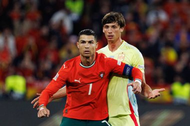 Cristiano Ronaldo ve Robin Le Normand, UEFA Uluslar Ligi 2025 final maçında Portekiz ve İspanya milli takımları arasında görüldü (Maciej Rogowski)