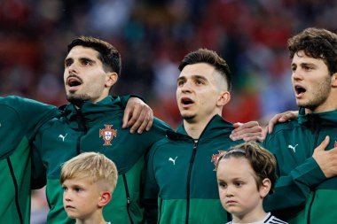 Pedro Neto, Francisco Conceicao ve Joao Neves, UEFA Uluslar Ligi 2025 final maçında Portekiz ve İspanya milli takımları arasında görüldü (Maciej Rogowski)