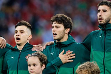 Francisco Conceicao ve Joao Neves, UEFA Uluslar Ligi 2025 final maçında Portekiz ve İspanya milli takımları arasında görüldü (Maciej Rogowski)