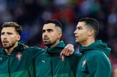 Ruben Dias, Diogo Costa ve Cristiano Ronaldo, UEFA Uluslar Ligi 2025 final maçında Portekiz ve İspanya milli takımları (Maciej Rogowski)