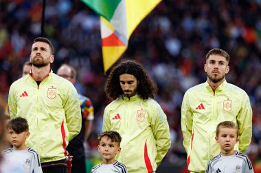 Unai Simon, Marc Cucurella ve Oscar Mingueza, UEFA Uluslar Ligi 2025 final maçında Portekiz ve İspanya milli takımları arasında görüldü (Maciej Rogowski)