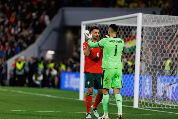 Goncalo Ramos ve Diogo Costa, UEFA Uluslar Ligi 2025 final maçında Portekiz ve İspanya milli takımları arasında görüldü (Maciej Rogowski)