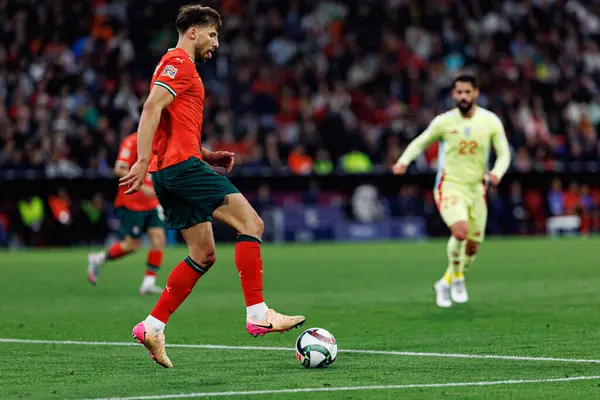 Ruben Dias, UEFA Uluslar Ligi 2025 final maçında Portekiz ve İspanya milli takımları arasında görüldü (Maciej Rogowski)