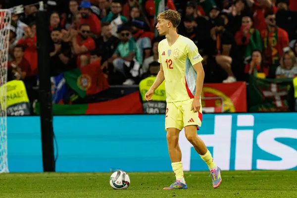 Dean Huijsen, UEFA Uluslar Ligi 2025 final maçında Portekiz ve İspanya milli takımları arasında görüldü (Maciej Rogowski)