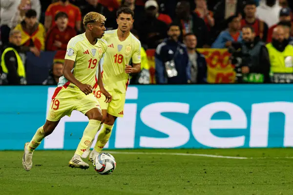 Lamine Yamal, UEFA Uluslar Ligi 2025 final maçında Portekiz ve İspanya milli takımları arasında görüldü (Maciej Rogowski)