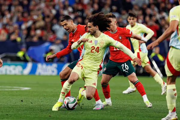 Cristiano Ronaldo, Marc Cucurella ve Francisco Conceicao, UEFA Uluslar Ligi 2025 final maçında Portekiz ve İspanya milli takımları arasında görüldü (Maciej Rogowski)