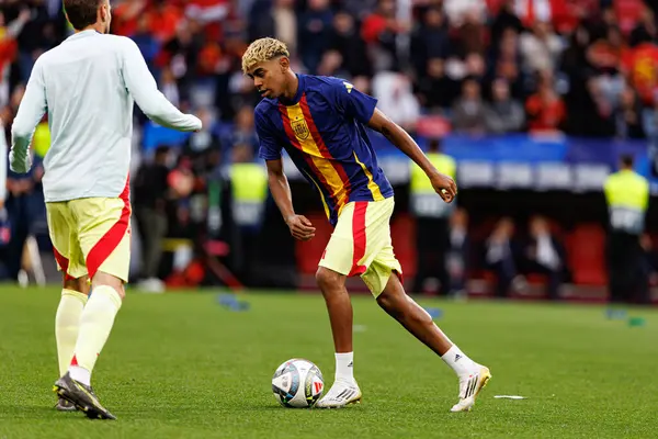 Lamine Yamal, UEFA Uluslar Ligi 2025 final maçında Portekiz ve İspanya milli takımları arasında görüldü (Maciej Rogowski)