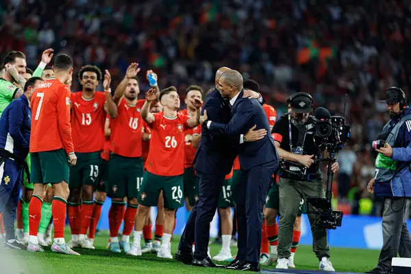 Roberto Martinez ve Pepe, UEFA Uluslar Ligi 2025 final maçında Portekiz ve İspanya milli takımları arasında görüldü (Maciej Rogowski)