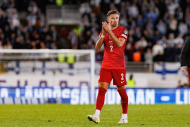 Matty Cash, Finlandiya ve Polonya milli takımları arasında oynanan 2026 Dünya Kupası ön eleme maçında görüldü (Maciej Rogowski))