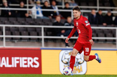 Dünya Kupası 2026 Avrupa ön eleme maçında Finlandiya ve Polonya milli takımları arasında Sebastian Szymanski görüldü (Maciej Rogowski)