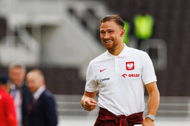 Matty Cash, Finlandiya ve Polonya milli takımları arasında oynanan 2026 Dünya Kupası ön eleme maçında görüldü (Maciej Rogowski))