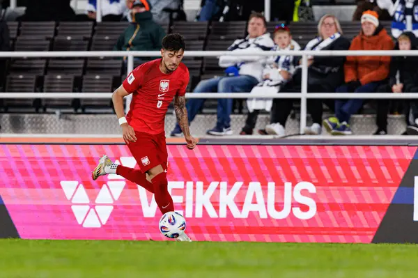 Dünya Kupası 2026 Avrupa Ön eleme maçında Finlandiya ve Polonya milli takımları arasında Jakub Moder görüldü (Maciej Rogowski)