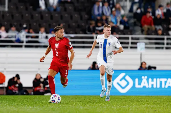 Matty Cash, Finlandiya ve Polonya milli takımları arasında oynanan 2026 Dünya Kupası ön eleme maçında görüldü (Maciej Rogowski))