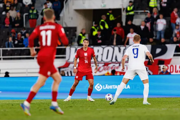 Jakub Kiwior, 2026 Dünya Kupası 'nda Finlandiya ve Polonya milli takımları arasında oynanan Avrupa ön eleme maçında görüldü (Maciej Rogowski)