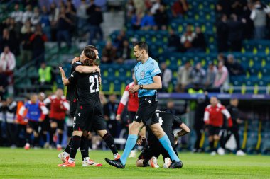 Gürcistan 'ın oyuncuları, Polonya ve Gürcistan milli takımları arasında oynanan UEFA U-21 2025 maçında kutlama yaparken görüldü (Maciej Rogowski)