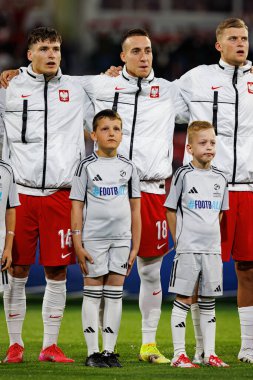 Arkadiusz Pyrka, Dominik Marczuk ve Jakub Kaluzinski UEFA Euro U-21 2025 maçında Polonya ve Gürcistan milli takımları arasında görüldü (Maciej Rogowski)