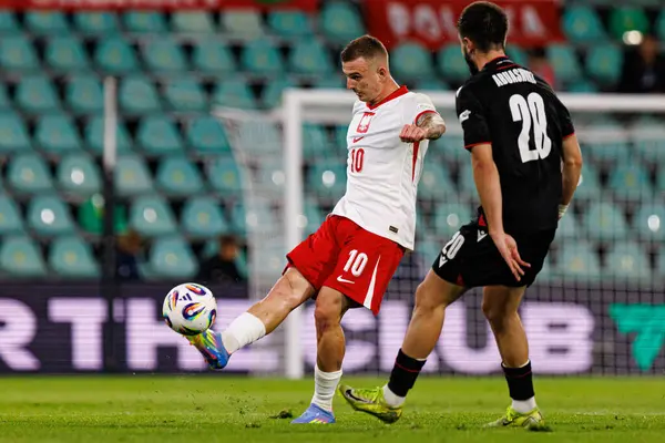 Kacper Kozlowski, Polonya ve Gürcistan milli takımları arasında oynanan UEFA U-21 2025 maçında görüldü (Maciej Rogowski)