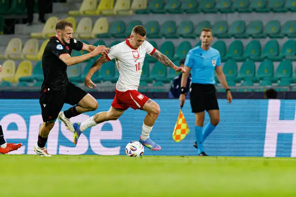 Nodar Lominadze ve Kacper Kozlowski, Polonya ve Gürcistan milli takımları arasında oynanan UEFA Euro U-21 2025 maçında görüldü (Maciej Rogowski)