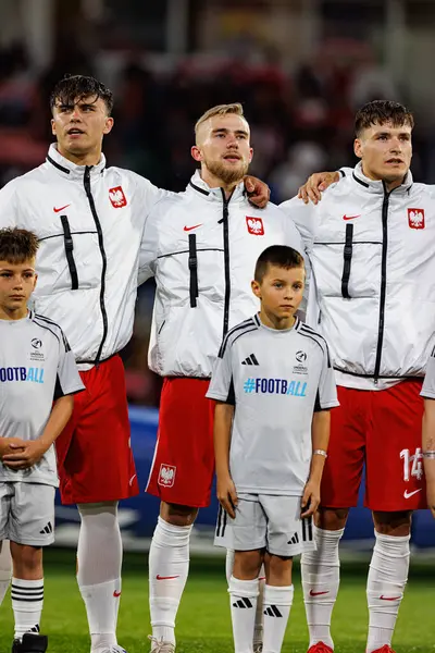 Ariel Mosor, Mariusz Fornalczyk ve Arkadiusz Pyrka UEFA Euro U-21 2025 maçında Polonya ve Gürcistan milli takımları arasında görüldü (Maciej Rogowski)