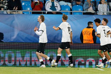 Nick Woltemade, Almanya ve Slovenya milli takımları arasında oynanan UEFA U-21 2025 maçında gol attıktan sonra kutlama yaparken görüldü (Maciej Rogowski)