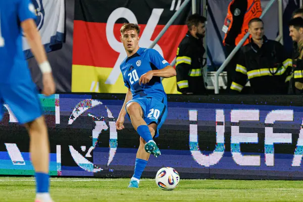 Jost Pisek, Almanya ve Slovenya milli takımları arasında oynanan UEFA U-21-2025 maçında görüldü (Maciej Rogowski)