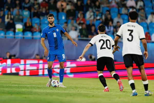 Adrian Zeljkoviç, Almanya ve Slovenya milli takımları arasında oynanan UEFA Euro U-21 2025 maçında görüldü (Maciej Rogowski)