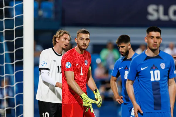Martin Turk, Almanya ve Slovenya milli takımları arasında oynanan UEFA U-21-2025 maçında görüldü (Maciej Rogowski)