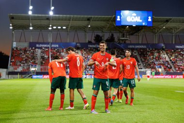 Henrique Araujo, Portekiz ve Polonya milli takımları arasında oynanan UEFA Euro U-21 2025 maçında gol attıktan sonra kutlama yaparken görüldü (Maciej Rogowski)