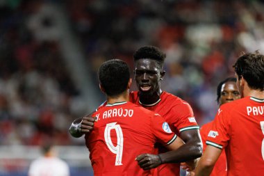 Chico Lamba ve Henrique Araujo, Portekiz ve Polonya milli takımları arasında oynanan UEFA Euro U-21 2025 maçında gol attıktan sonra kutlama yaparken görüldü (Maciej Rogowski)