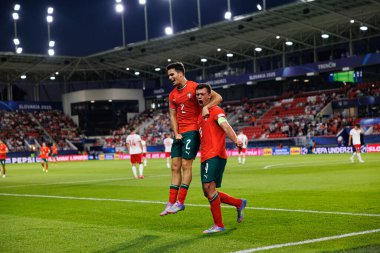 Rodrigo Pinheiro ve Henrique Araujo, Portekiz ve Polonya milli takımları arasında oynanan UEFA Euro U-21 2025 maçında gol attıktan sonra kutlama yaparken görüldü (Maciej Rogowski)