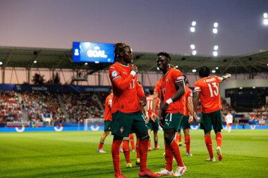 Geovany Quenda ve Roger Fernandes, Portekiz ve Polonya milli takımları arasında oynanan UEFA Euro U-21 2025 maçında gol üstüne gol atarken görüldü (Maciej Rogowski)